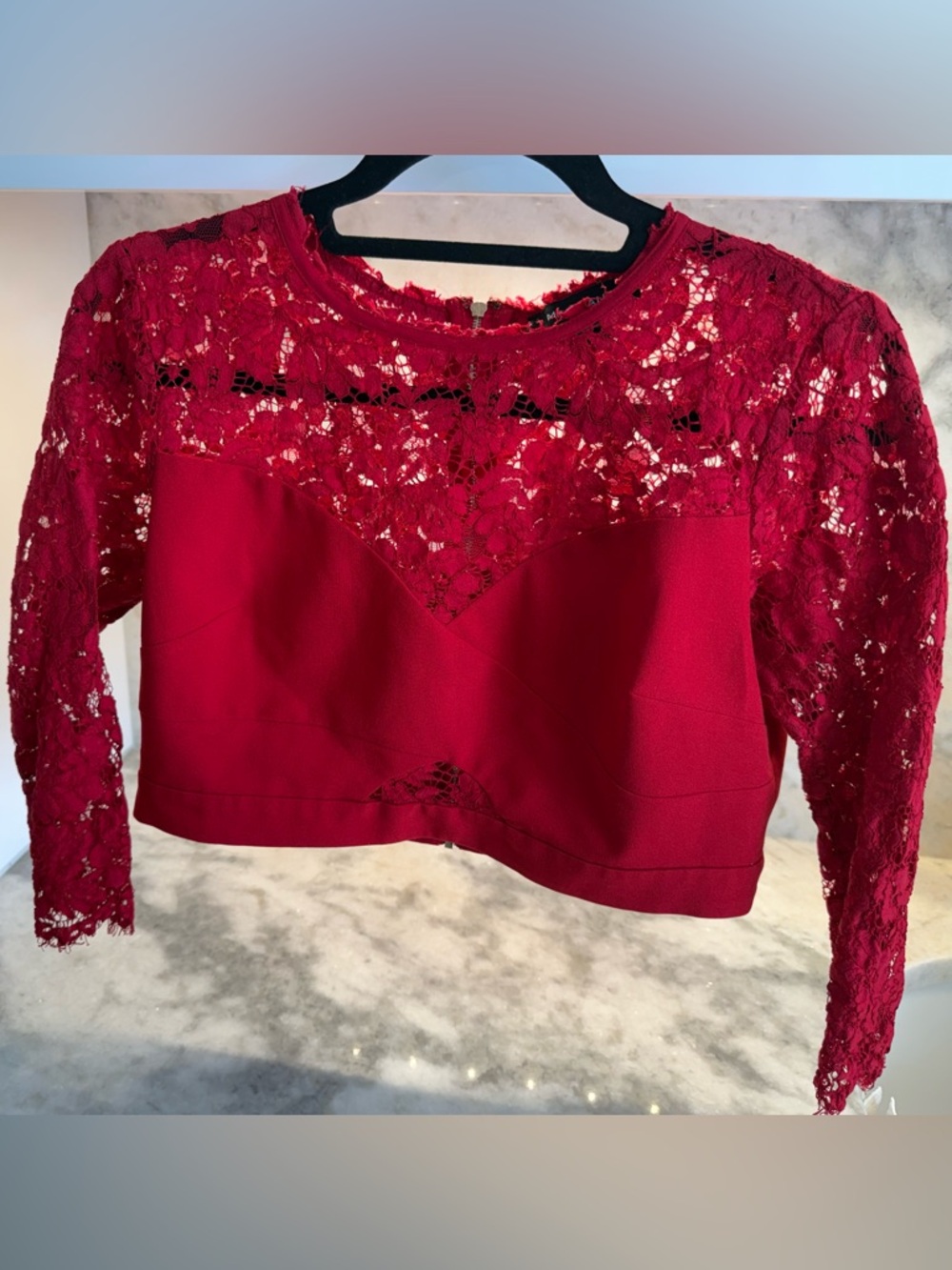 Marciano Red Lace Long Sleeve Crop Top Structured Bust Size L Date Night Holiday